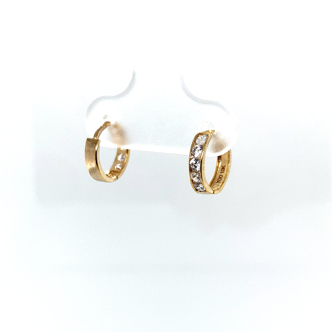 10k Gold Circle Cz Huggies Earrings
