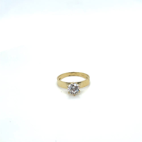 10k Gold Clear Round Engagement Ring